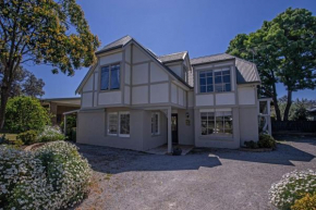 Chapel Island Retreat, Cowes